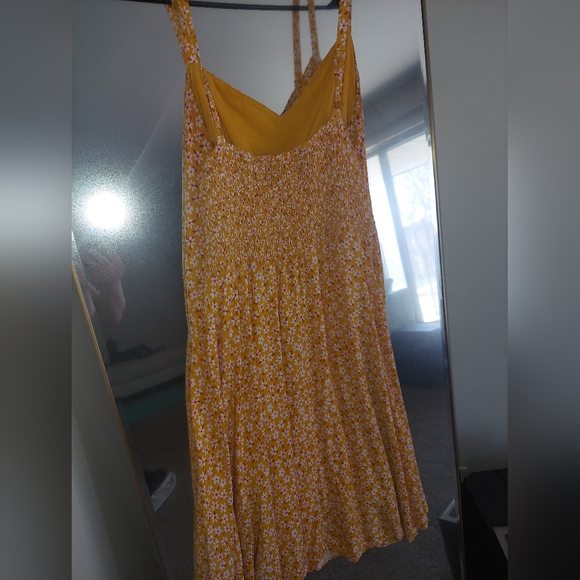 Dress - Picture 5 of 7